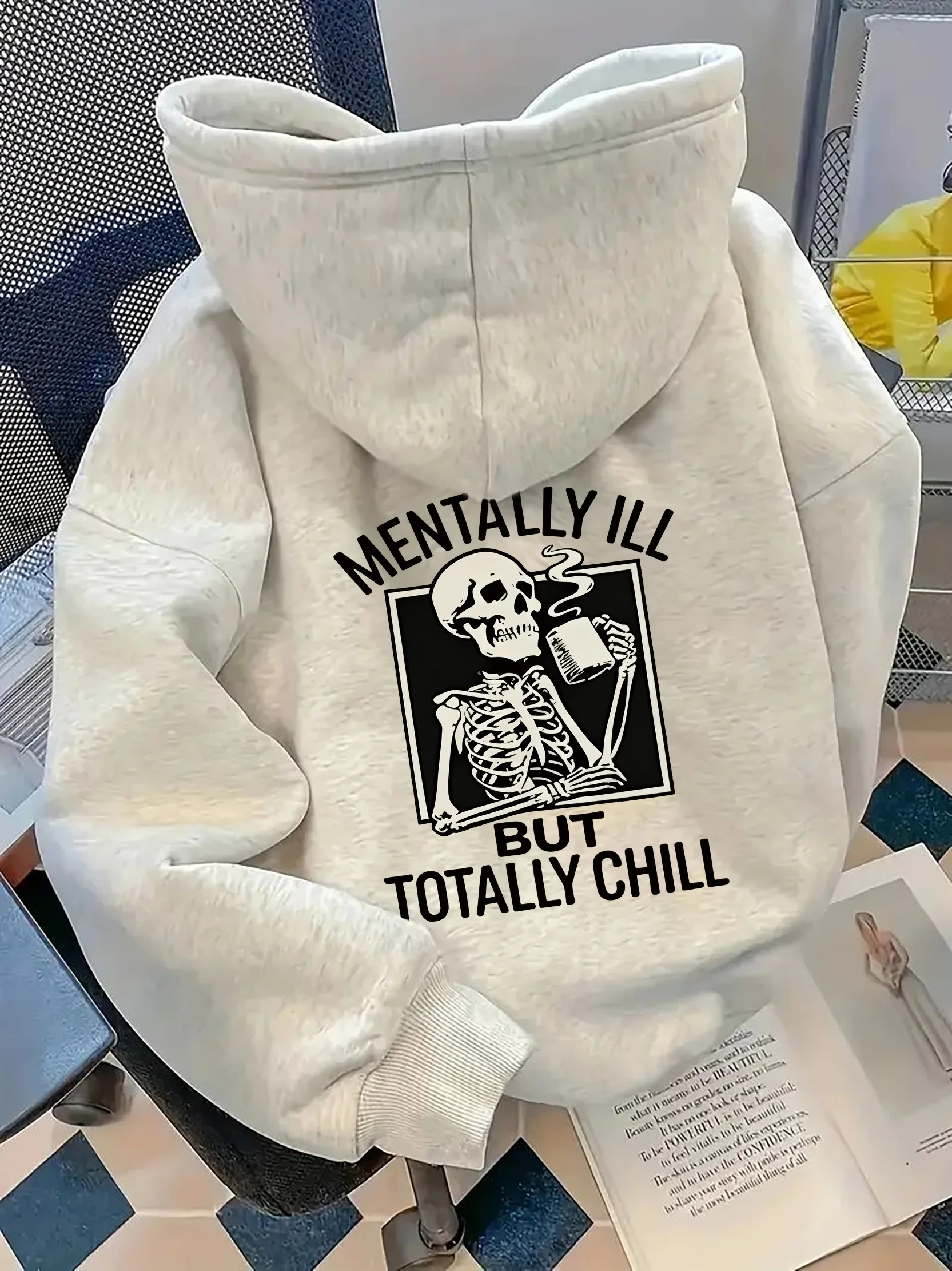 Women'S Letter Skull Pattern Printed Stylish Hooded Sweatshirt with Long Sleeves