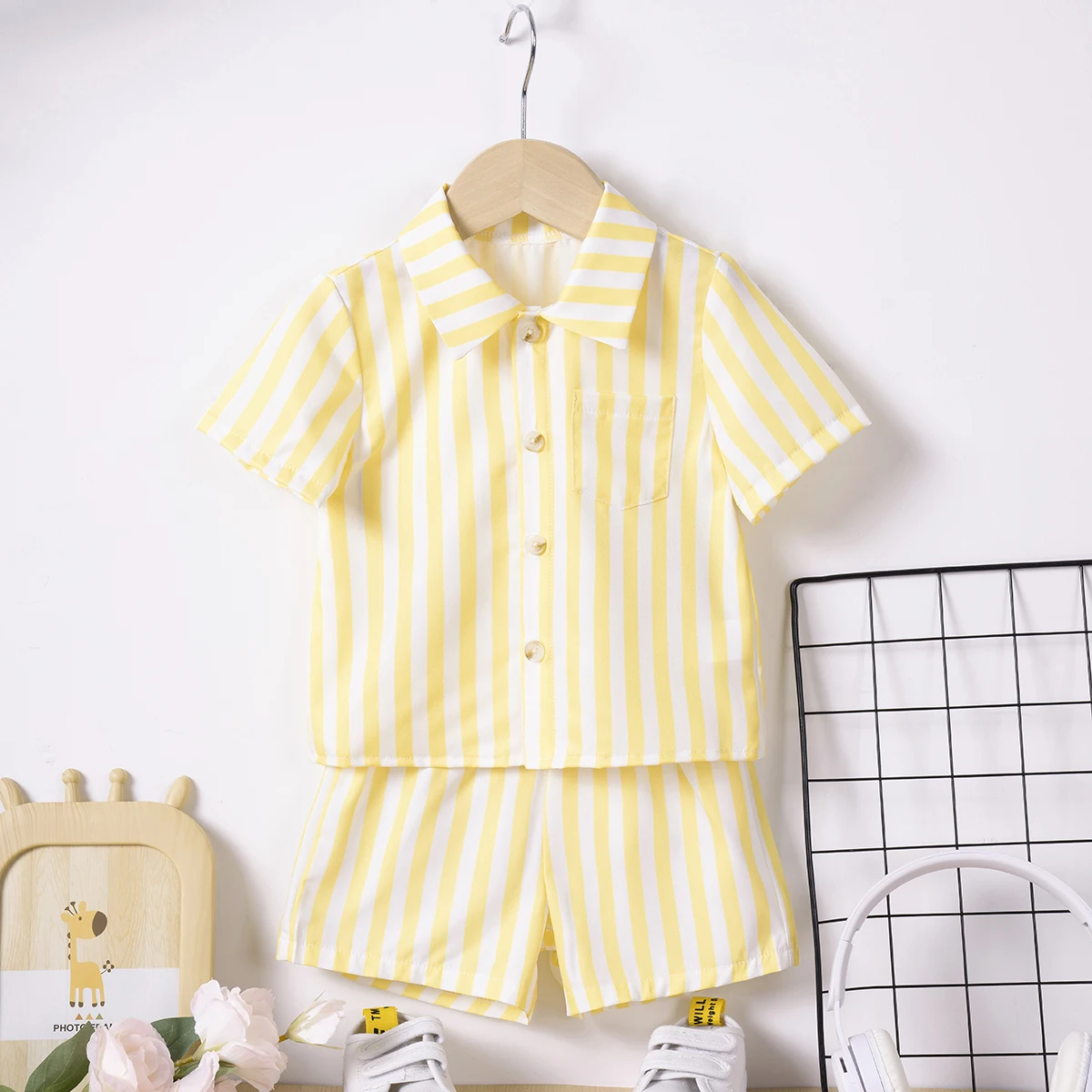 New Boys Summer Shirt Short Sleeve Suit Sewn Striped Loose Suit Casual T-Shirt and Shorts Kids Clothing Suit