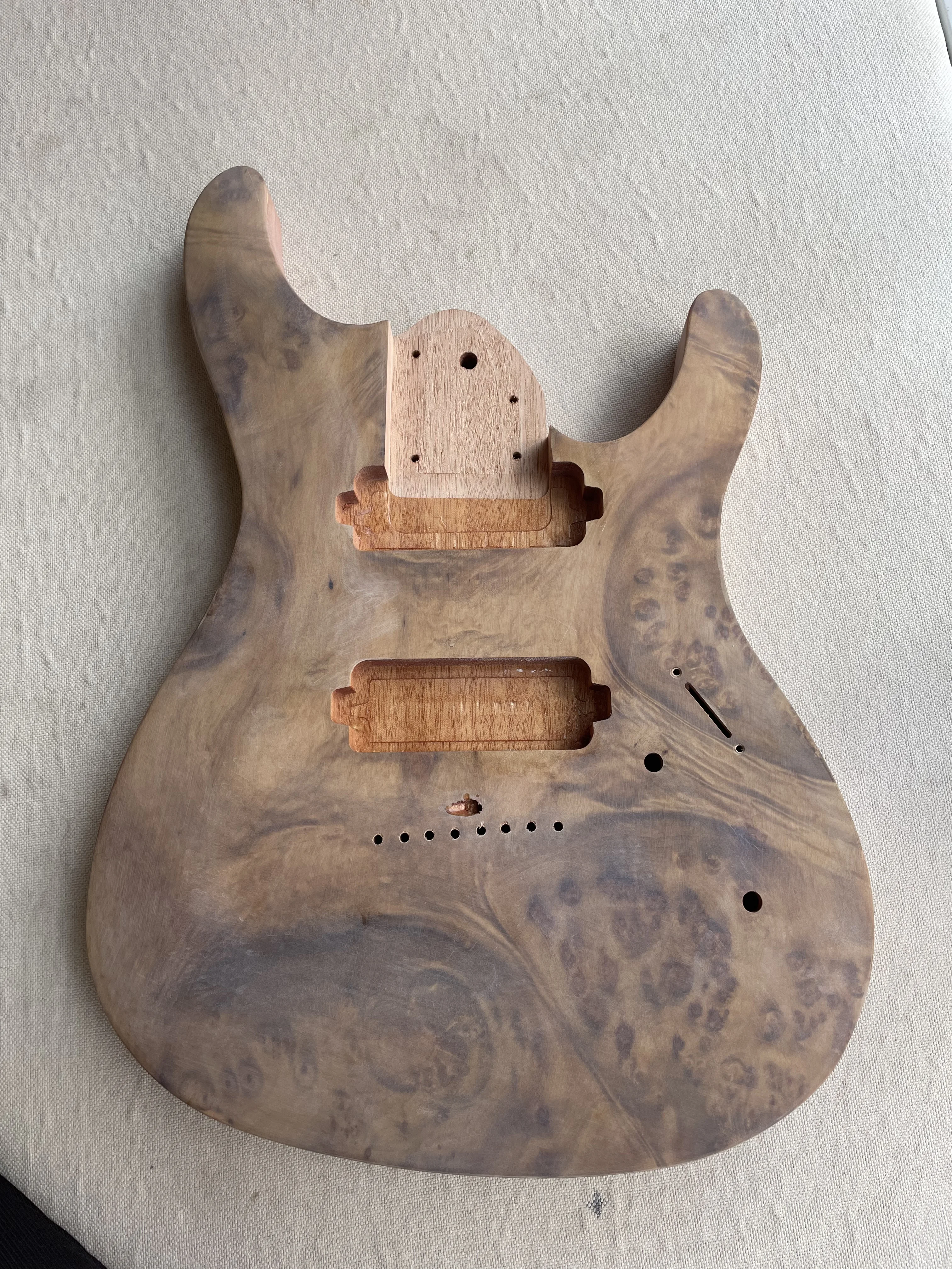 

Electric Guitar Body Unfinished Tree Burl Top, Wood Barrel, Mahogany Body, 8 Strings, High Quality,Real Photos