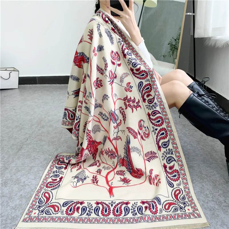 Ethnic Style Jacquard Shawl Scarf Women Plus Size Pashmina Cashmere Blend Cape Classical Tassel Mantilla Luxury Design Wrap