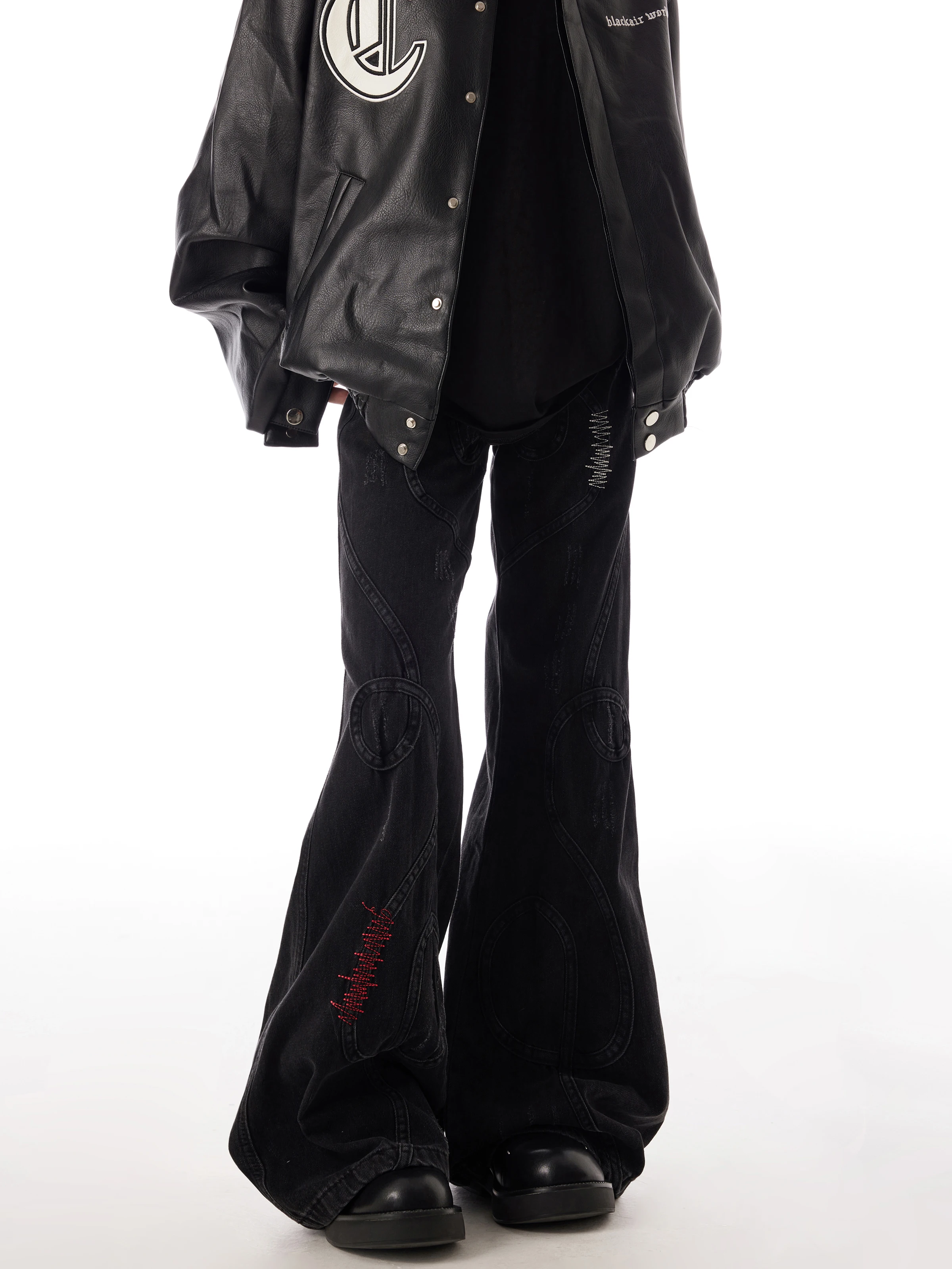 Calças Jeans Retrô Americanas Estilo High Street com Bordados e Patchwork, Efeito Envelhecido, Corte Micro Flare, Unissex, Perna Larga e Comprimento T