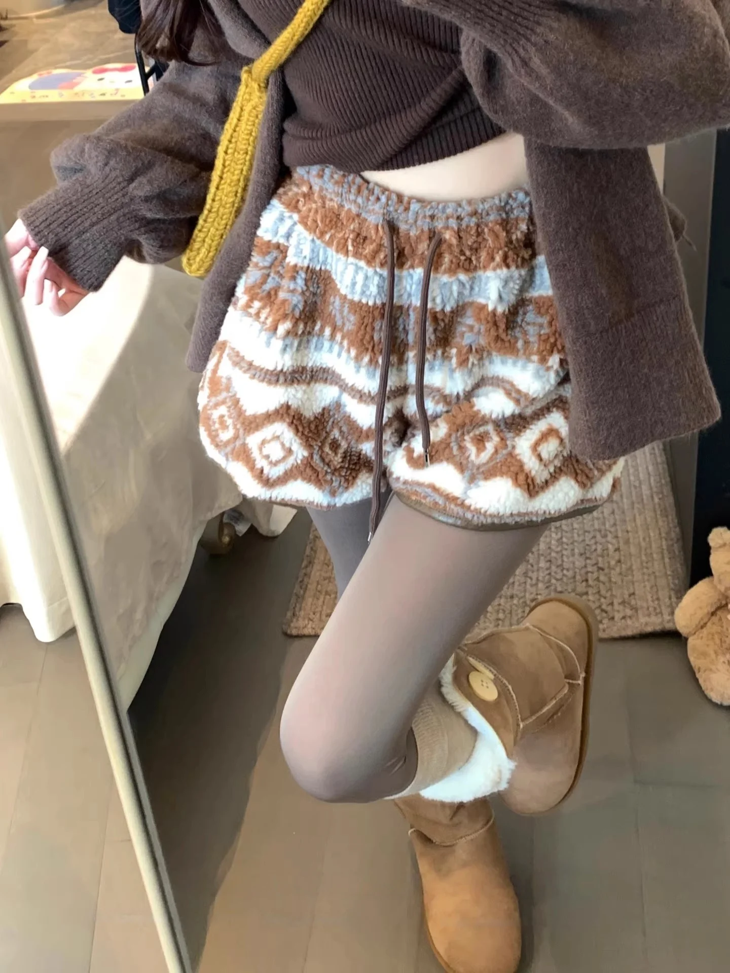 

Брюки женские с высокой талией, А-силуэт, осенне-зимние, из овечьего вельвета, для спорта и отдыха, в стиле корейского кэжуал, с геометрическим узором...