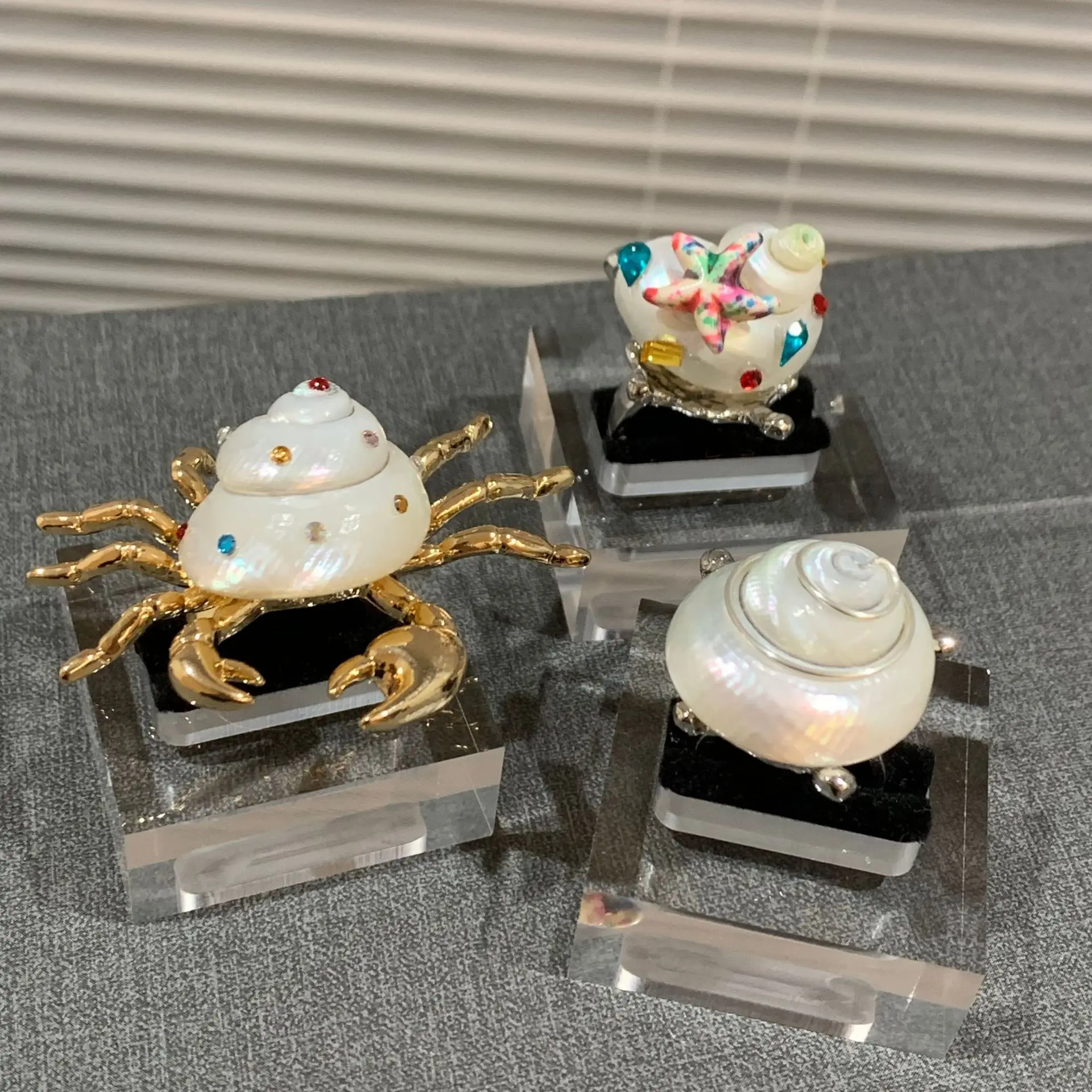 

Natural Shell Conch Crab Stackable Ring Handmade Rhinestone Ocean Ring Retro Personality Adjustable Finger Jewelry