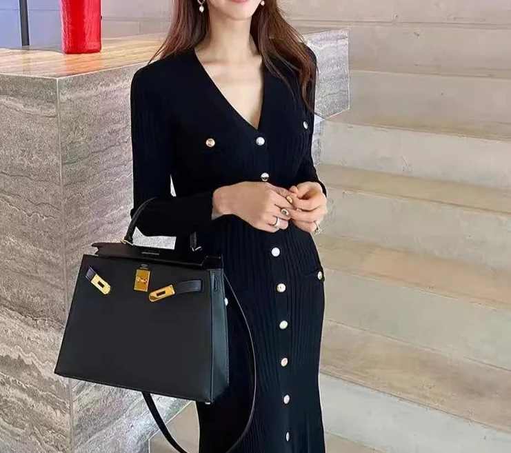 

V-Neck Button Detail Fashion Goddess Style Spring Autumn Women's Elegant Black Knitted Long Dress Slimming Fish Tail High Waist