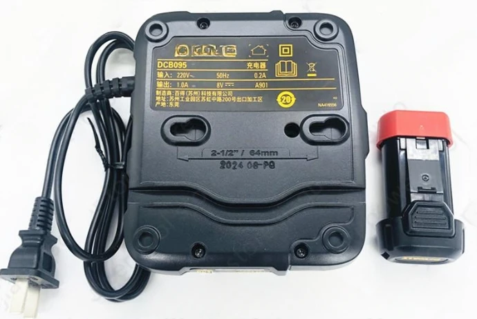 D-ewei original DCB095 220V charger DCB080 battery 7.2V DCF680 machine matching