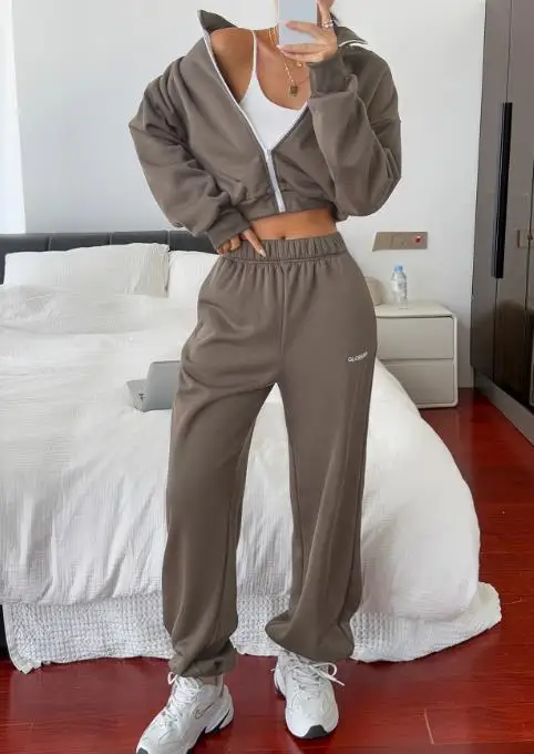 

New Fashionable Sports Style Women's 2-Piece Set Stand Up Collar Slim Fit Zipper Front Short Jacket Casual Leg Tight Pants Set