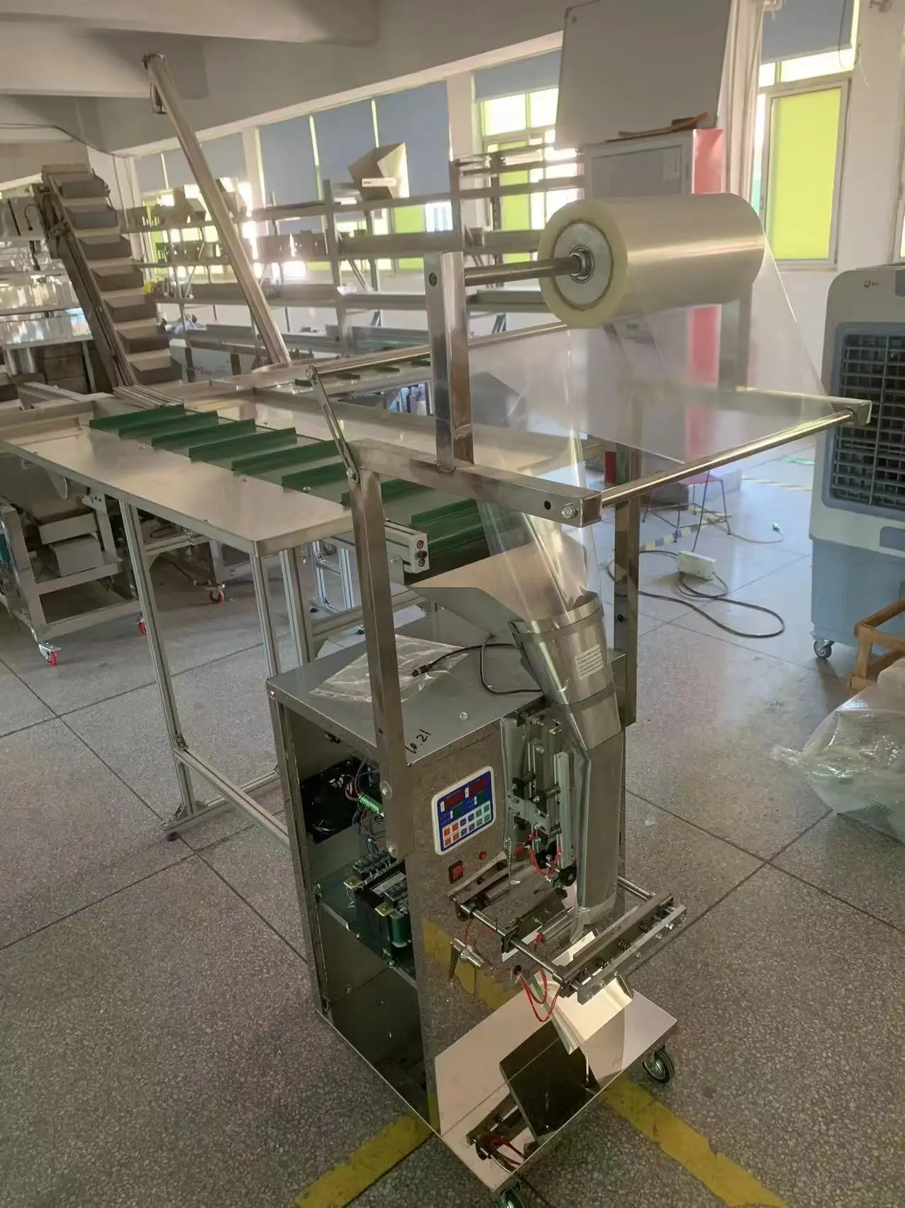 Customized Multi Purpose Counting Plastic Parts Metal Hardware Toy Food Bag Filling Sealing Vertical Packing Machine