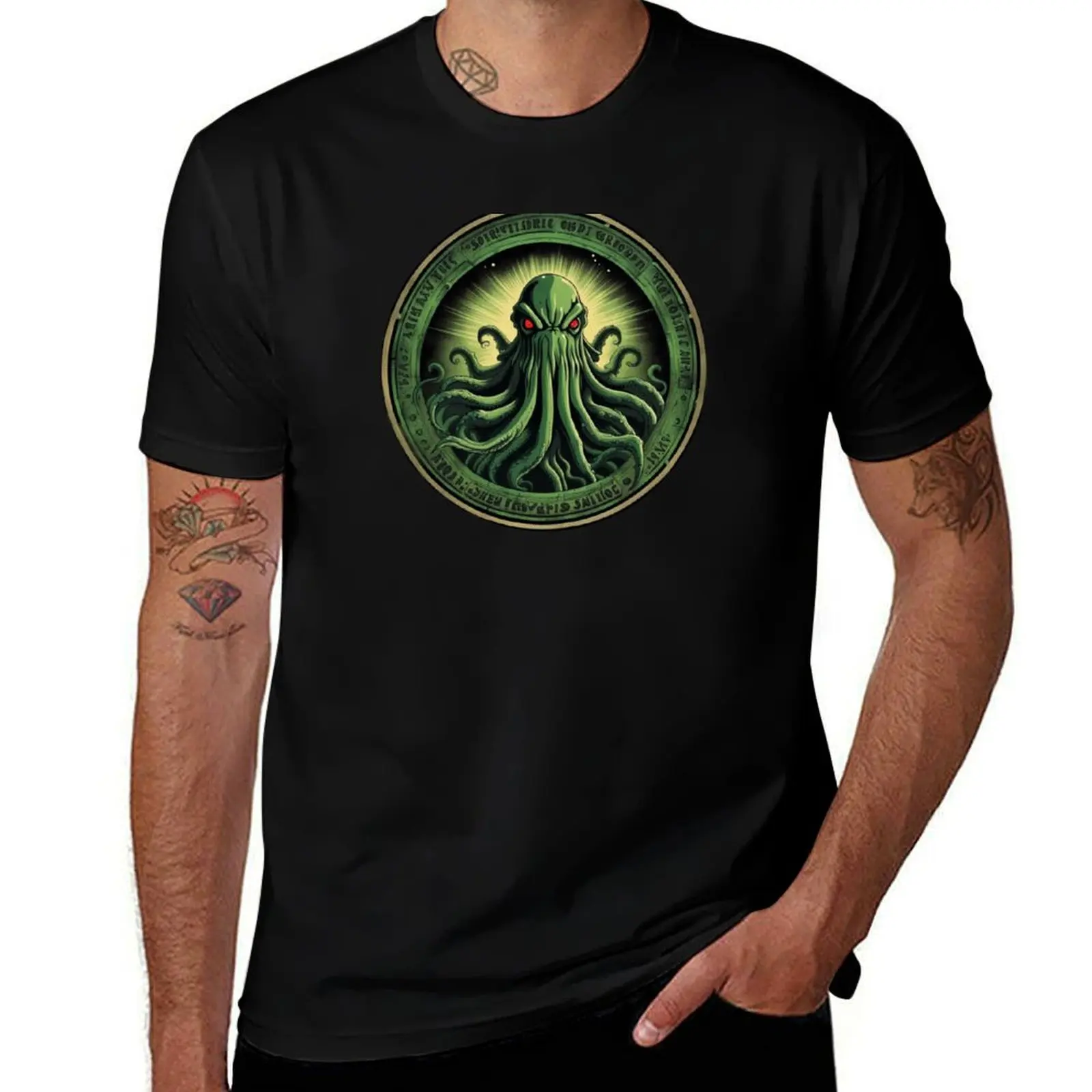 Totem of Cthulu T-Shirt Festival Short Sleeve T-Shirt