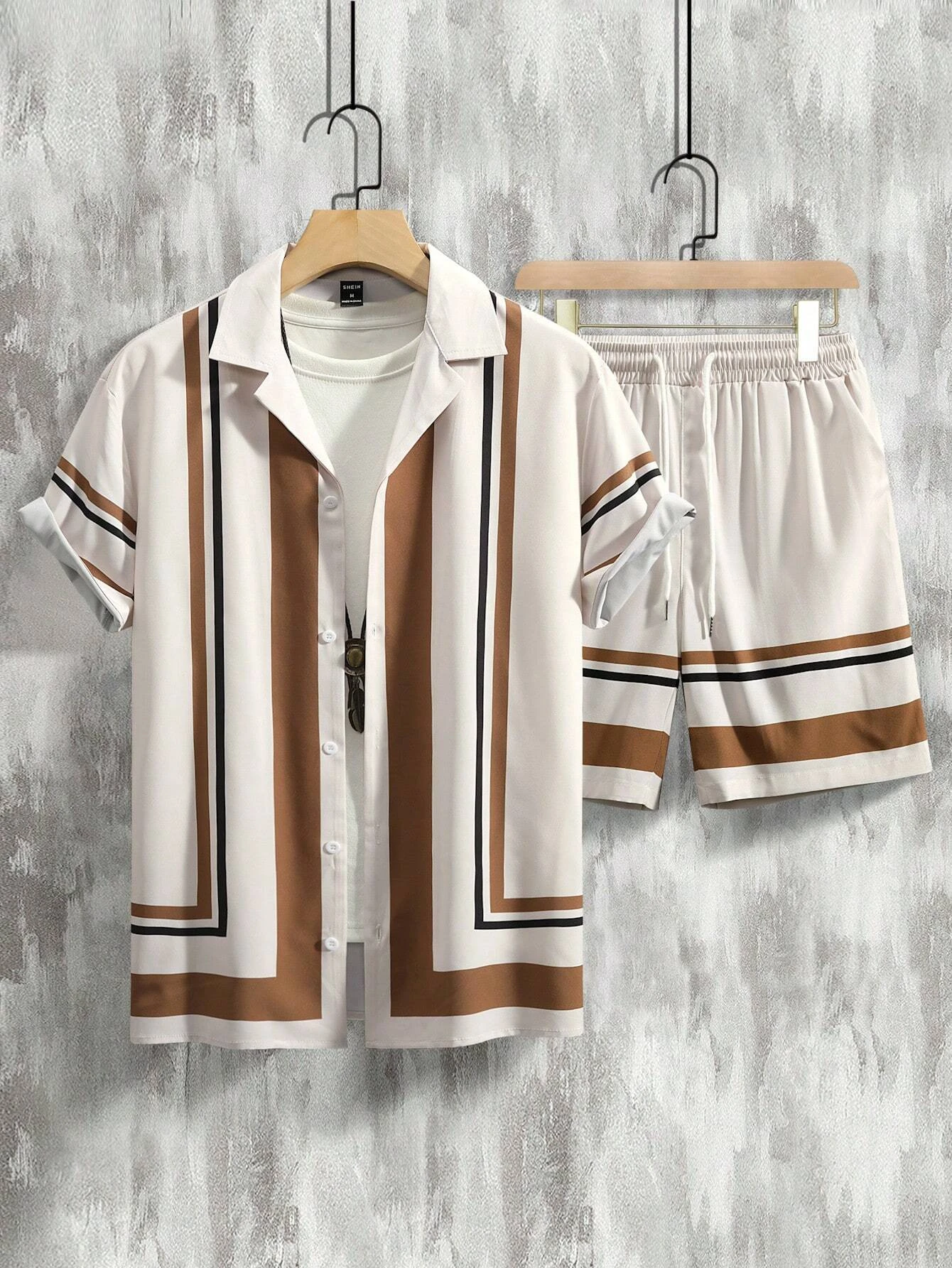 

Summer Men Shirts Set Vintage Simple Stripes Beach Short Sleeve Casual Lapel Shirt Oversized Beach Shorts Hawaiian Suits Costume