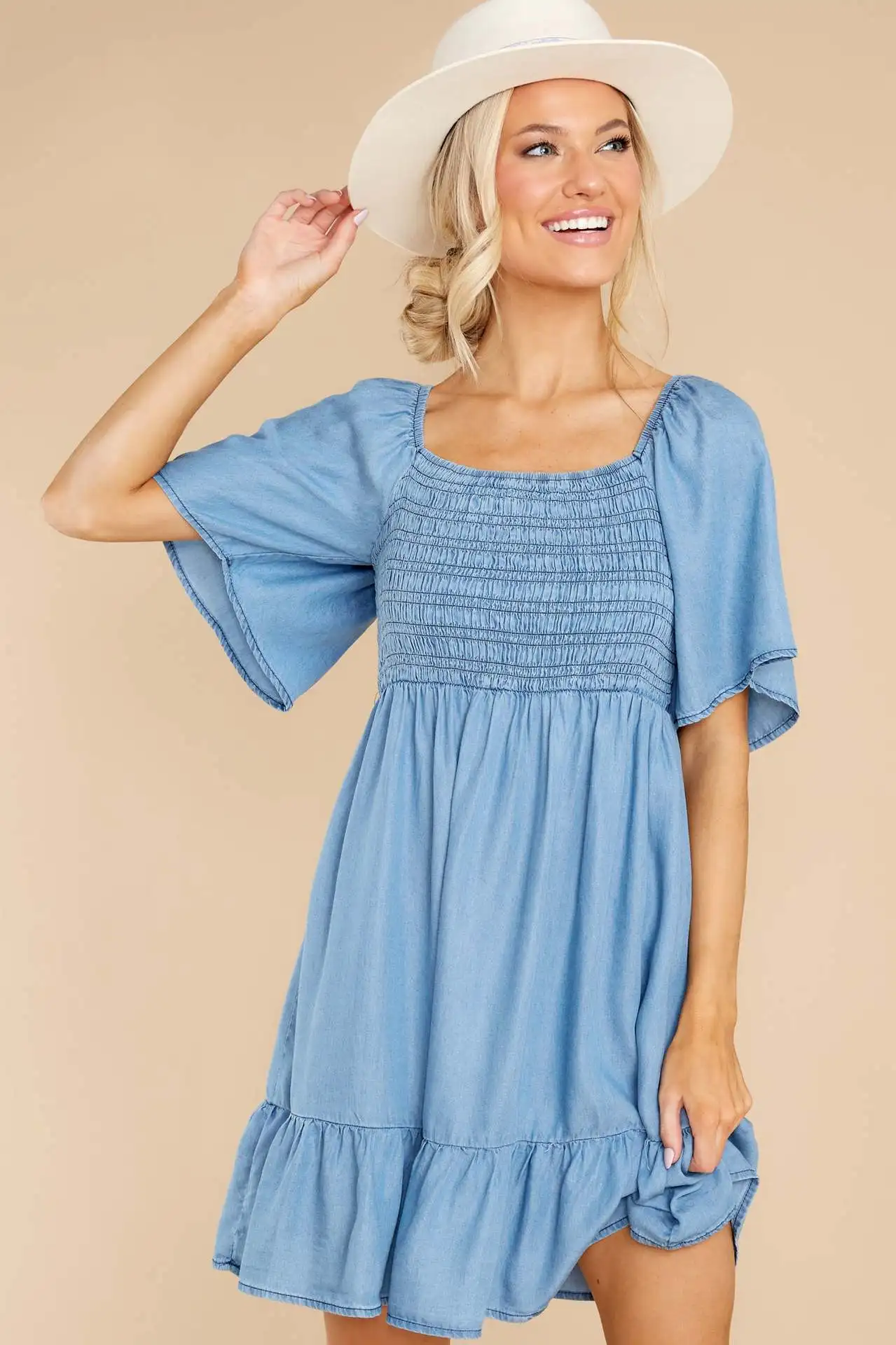 Nouvelle mode décontracté à la mode jean ample à manches courtes robe en jean lavé bleu clair couleur unie robes en jean femme Streetwear