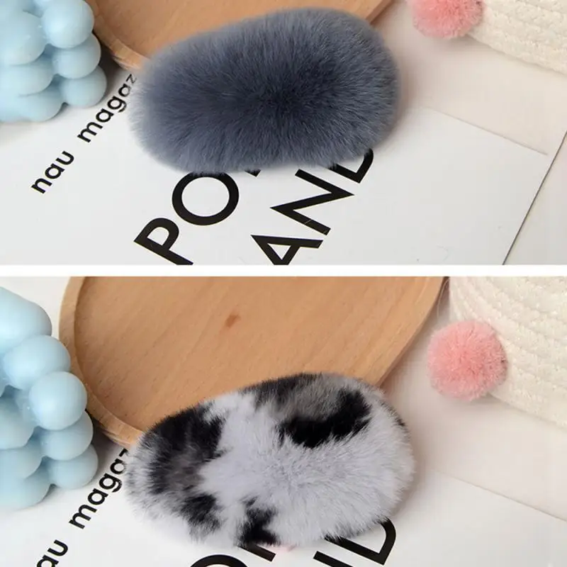 1Pc Winter Plush Solid Color Faux Fur Hairpin Women Hair Barrettes Triangle Fluffy Edge Clip BB Clip Hair Clip Hair Accessories