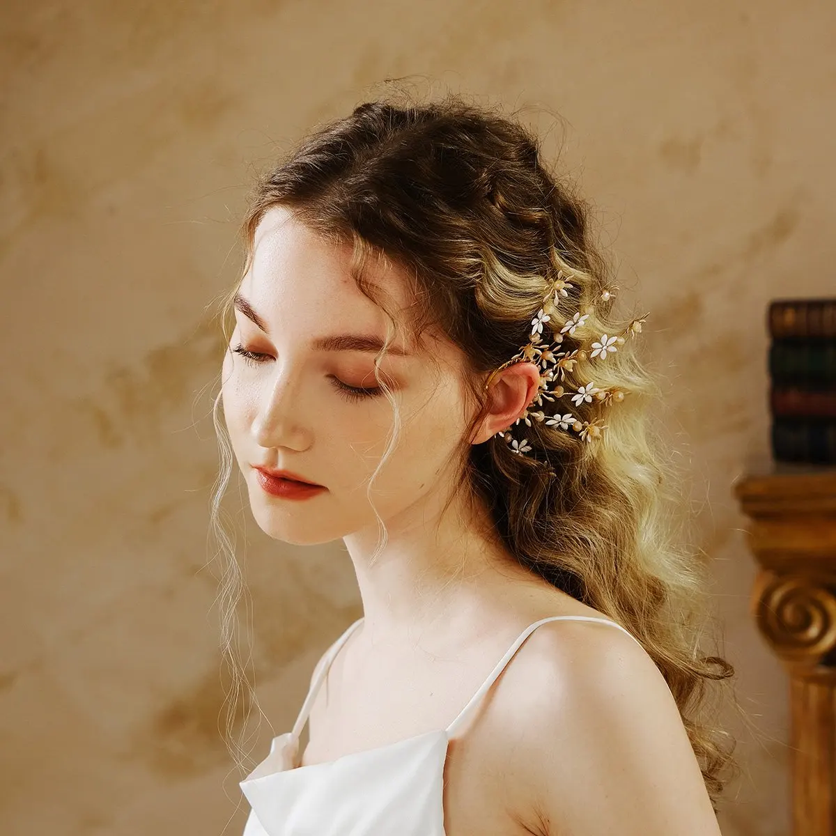 Flower Ear Bone Clip Female Handmade Bead Elf Ear Hook European and American Designed Beautiful Bridal Earrings