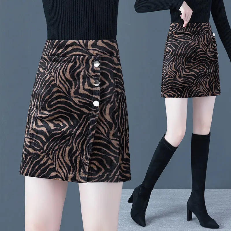 Leopard Print Short Skirt Female Autumn and Winter 2021 New Korean Asymmetrical Hip Skirt Temperament High Waist Slim Skirt