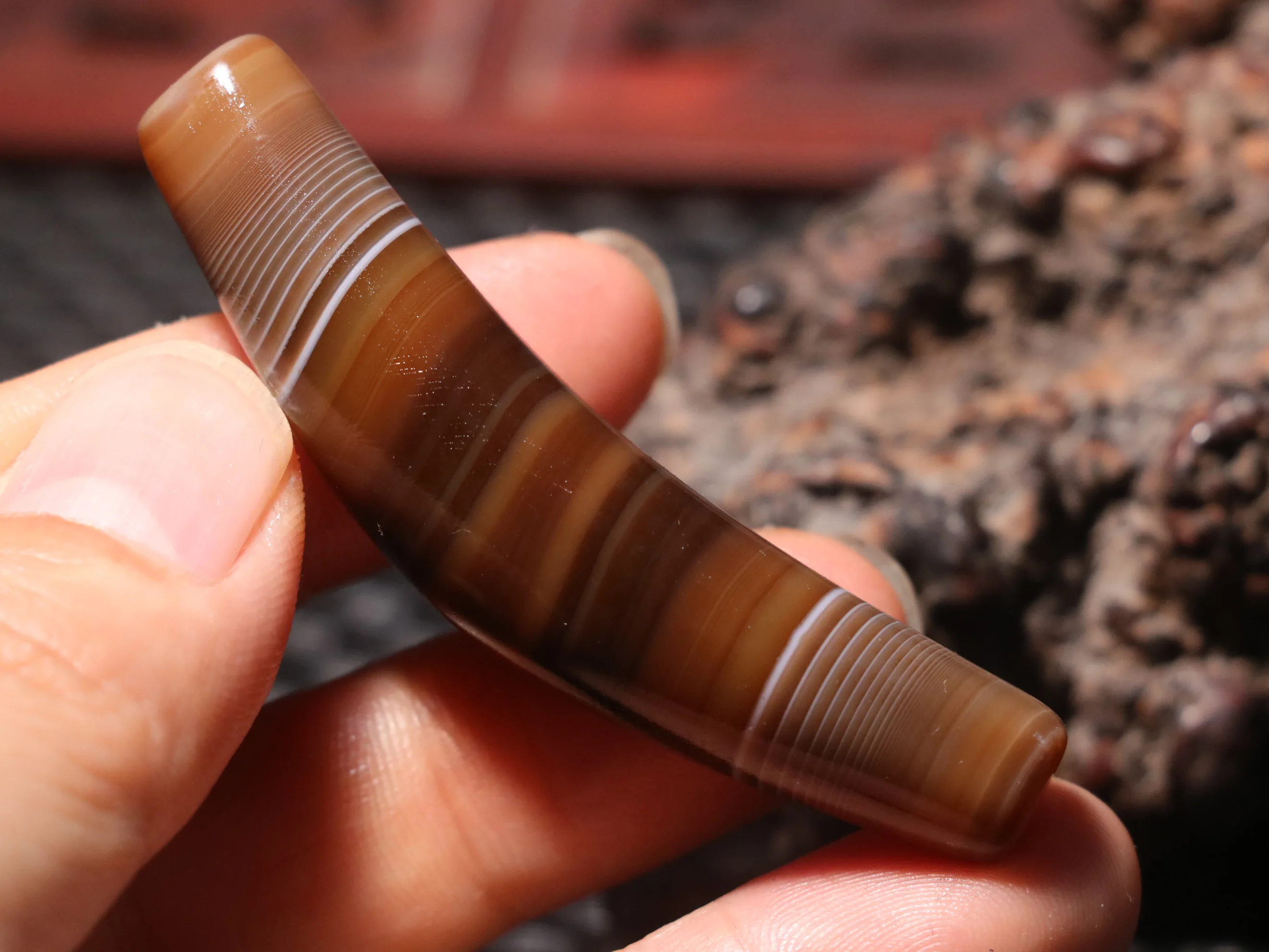 

Treasure Magic Power Tibetan Old Agate Coffee Color Full Natural Silkworm Horn Shape dZi Bead Pendant Amulet Timestown UPD2483A1