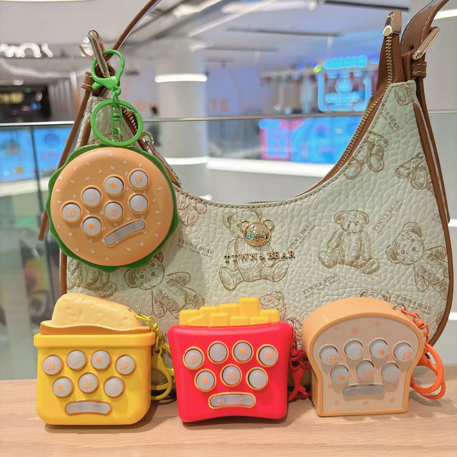 Creative Simulation French Fries  Hamburgers Groundhog Machines Keychains Pendants Children's Educational Game Machines Key Chai