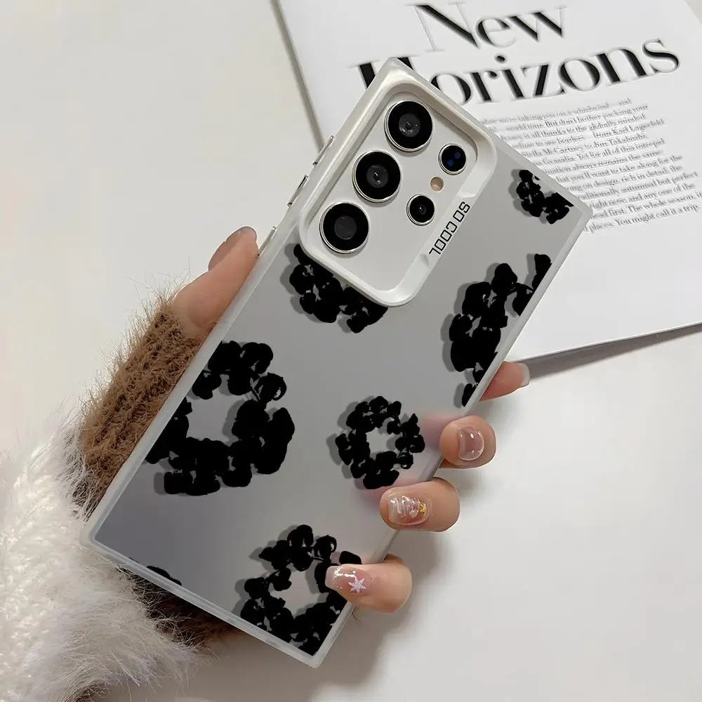 حافظة لهاتف سامسونج جالاكسي S25 Edge S24 S23 S22 S21 S20 Ultra Funda غطاء فضي من السيليكون