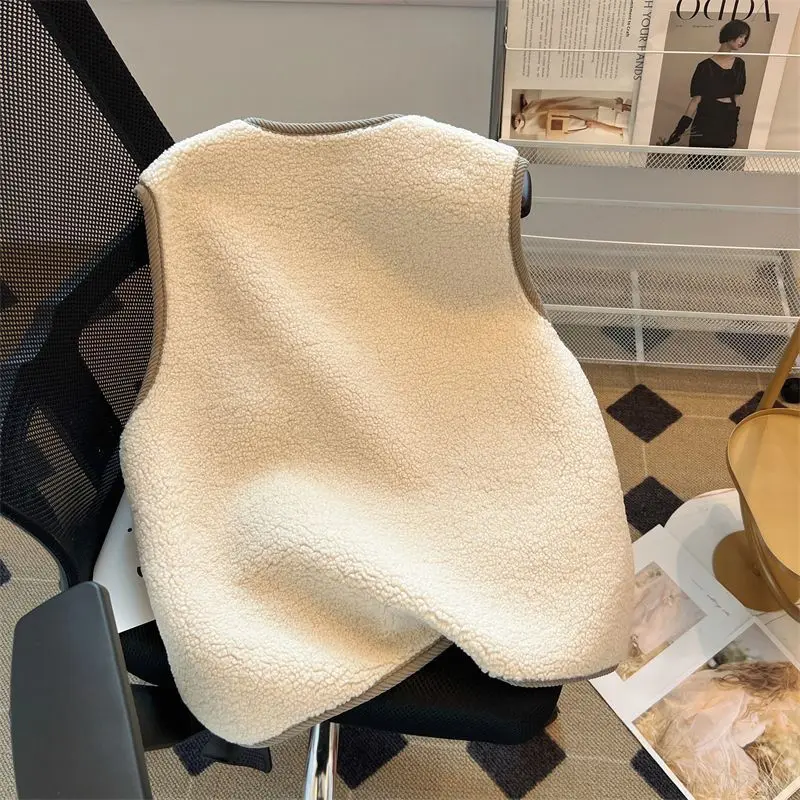 Autumn and Winter Contrasting Lamb Fur Coat Loose and Slimming Camisole Vest Korean Gentle Style Small Fragrant Vest