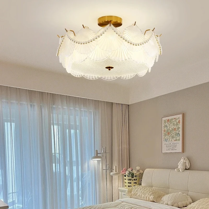 

French-style luxurious glass style pearl shell room lamp, modern minimalist trendy ceiling-mounted LED lamp