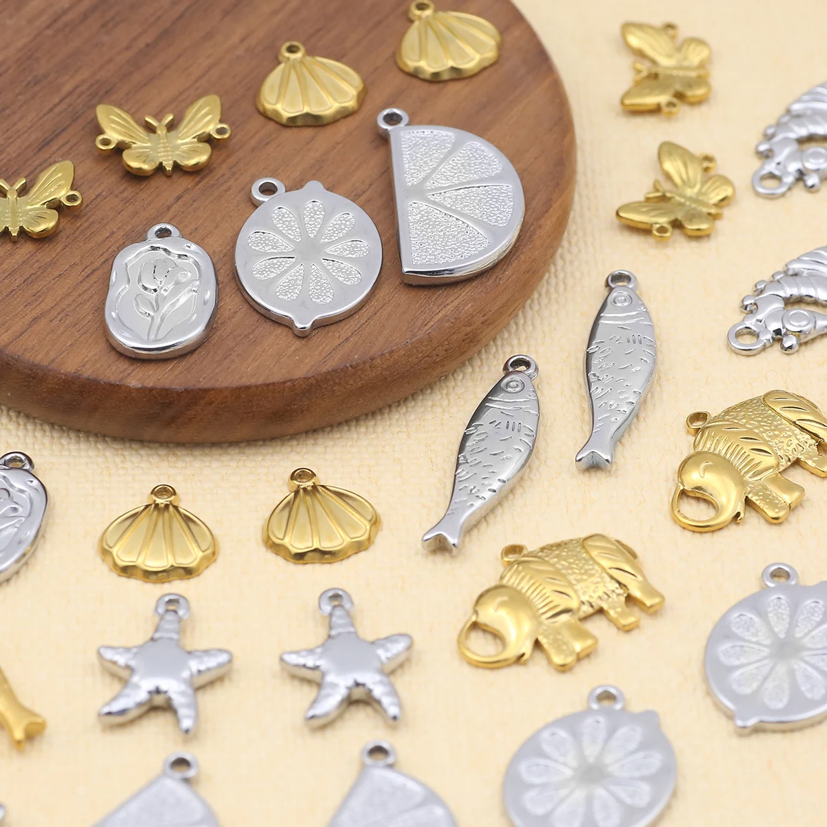 

2pcs Gold Color Seahorse Shell Starfish Butterfly Stainless Steel Pendant For Jewelry Making Necklace Bracelet DIY Accessories