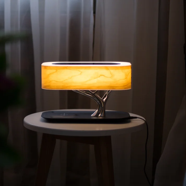 hot sale modern decorative bedside indoor wooden smart led table lamp with wireless charger