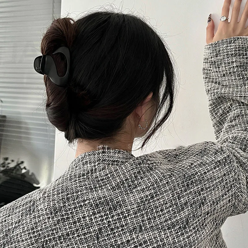 Korea Geometrie Metall Haar Clip Für Frauen Goldene Haarnadel Mädchen Haar Clip Klaue Mode Silber Grau Krabben Haar Pin Zubehör – Detail 3