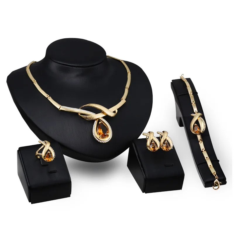 Exaggerated Creative Alloy Jewelry Set Gold Plated Luxurious Necklace Earrings Four-piece Women\'s Jewelry Set