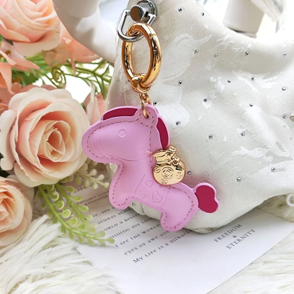 

Multi Color PU Leather Horse Keyring Carrying Bag Pendant Hanger Key Ring Cartoon Animal Key Chain for Women Men Keychain Gift