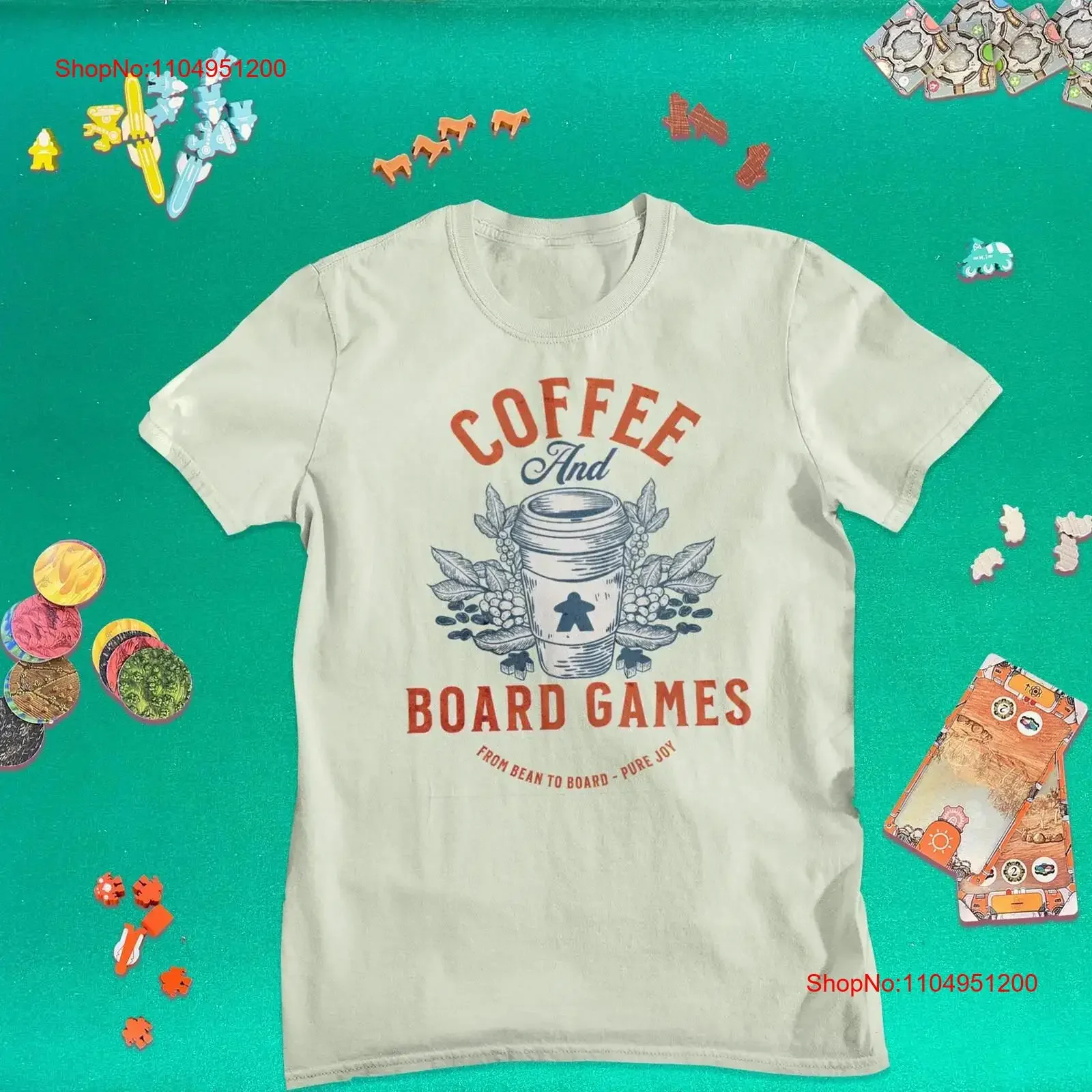 

Coffee and board games From Bean to T Shirt Gamer Game Geek Boardgamer Present Tabletop Gaming vintage Washed Stylish fashion