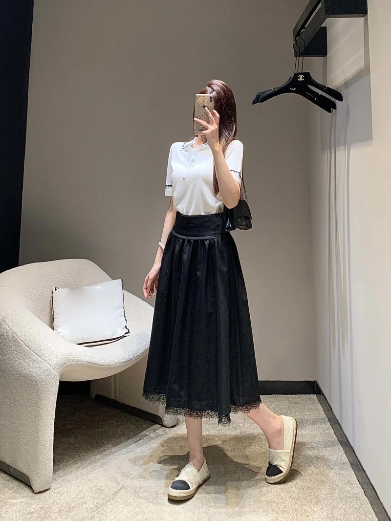 

Korean style women's skirt, fashionable, youthful, classic, versatile, black, noble, waist cinched, lace hem, loose long skirt