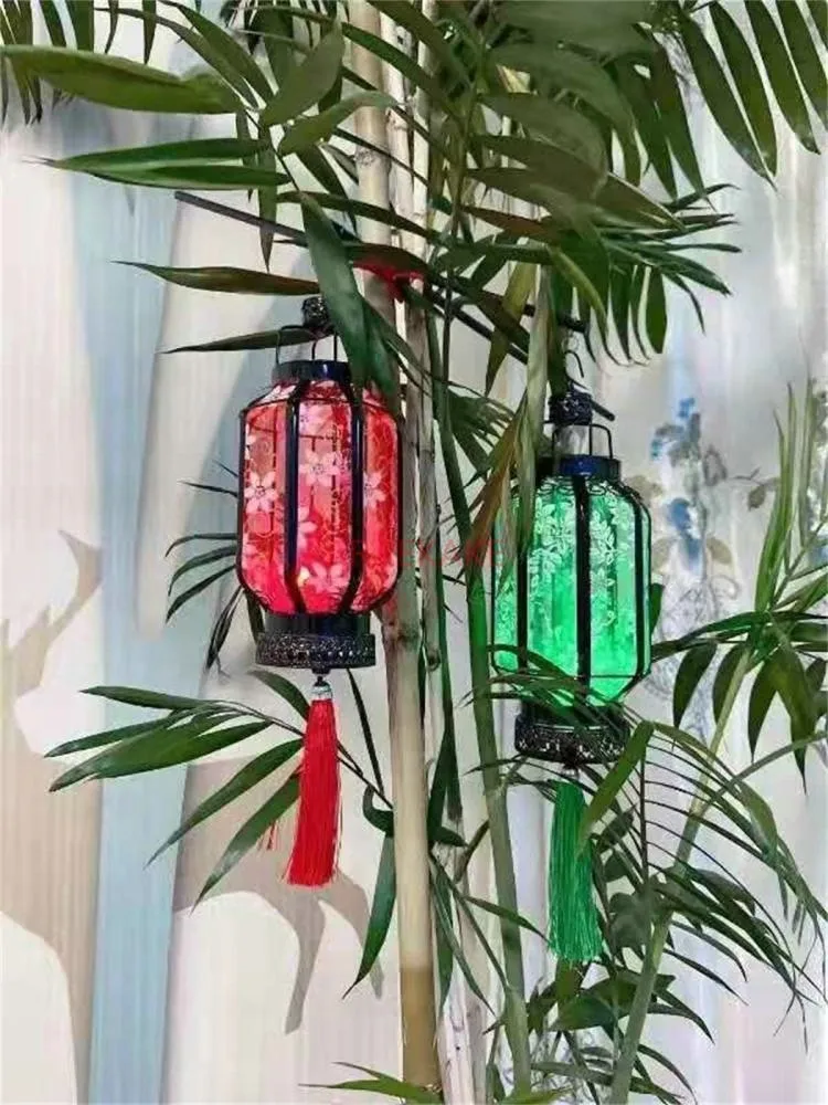 Handheld antique lantern costume shooting props, New Year decoration palace lanterns