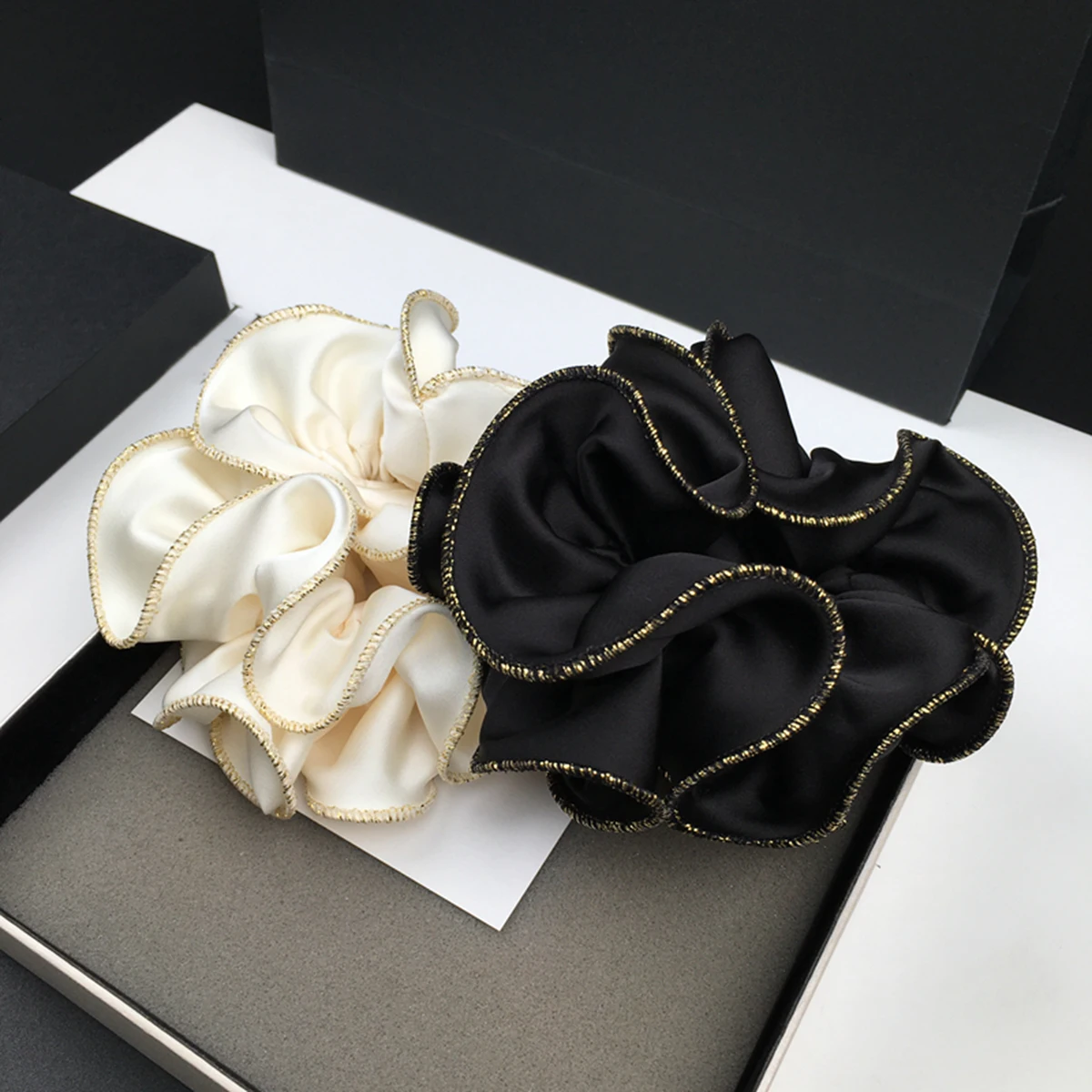 yZ[zpt@ubNwA[vp̑傫13cm|GXeS[h{[_[t[wA[vwbhohB