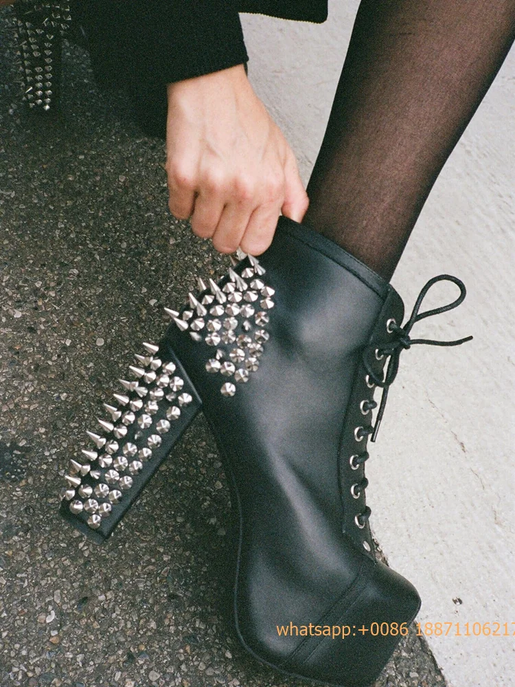 

Patent Leather Rivet Sexy Rock Boots 2024 New Thick Sole Round Street Punk Thick Heel Motorcycle Boots Cool Girl Fashion Boots