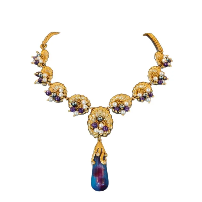 

Relief Texture Flowers Freshwater Pearl Stamens Blue Purple Waterdrop Tie-dye Natural Stone Pendant Necklace for Women's Suit