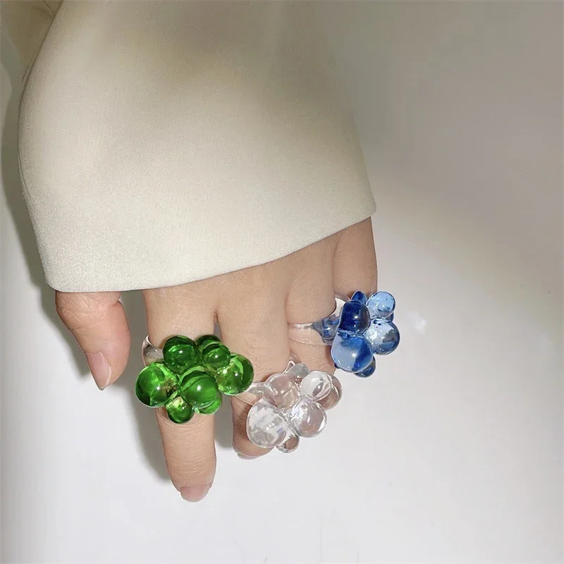 2021 Vintage Transparent Beaded Exaggerated Acrylic Ring Simple Personality Flower Ring for Women Fashion Jewelry Resin Rings