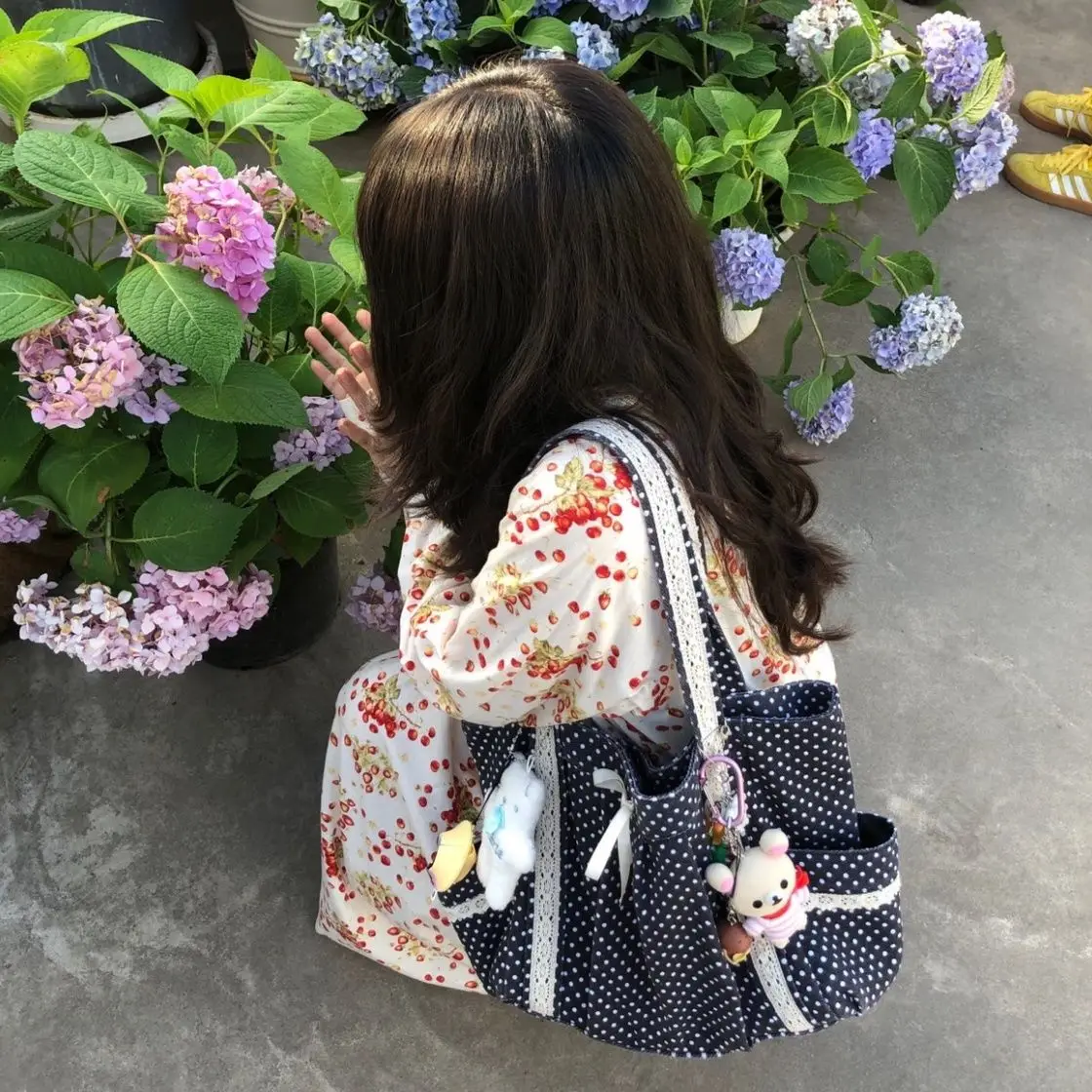

2025 New Ins Korean Style Hot Sale Homemade Vintage Lace Polka Bow Cute Large Capacity Home Cute Shoulder Bags Handbags