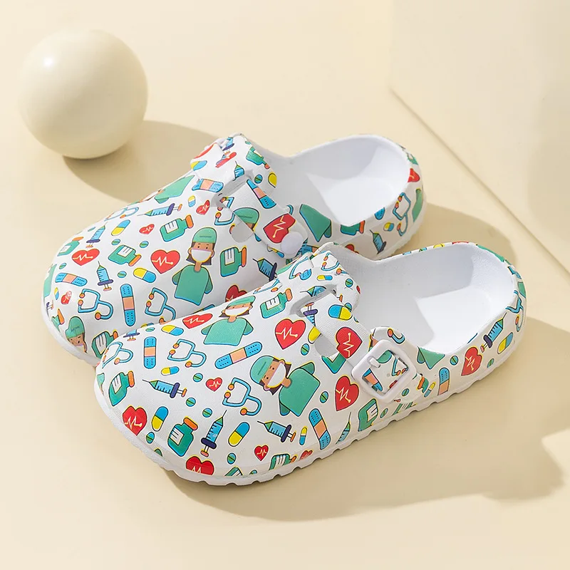 Operating Room slippers Men's Experimental Studio EVA Baotou Protective Shoes Cartoon Nurse Shoes Women's Cross-border slippers