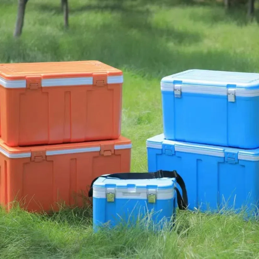 

Portable Plastic Insulation Cooler Capacity PP Insulation Turnover Cooling Box for Wine Beach Fishing Camping Use Cooler Box