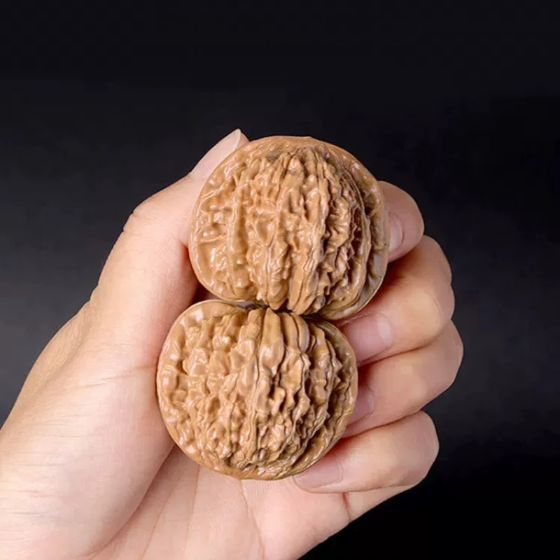 Premium Flawless Wenwan Walnuts Four Towers Lion Head Official Hat Kirin Pattern For Men Hand Massage Stress Relief Collectible