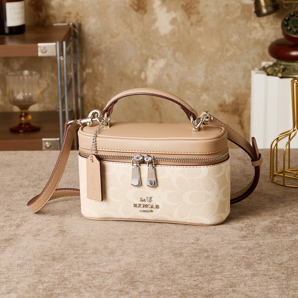 2026 autumn and winter new fashionable women's handbag, mobile phone crossbody bag, light luxury commuting versatile shoulder ba