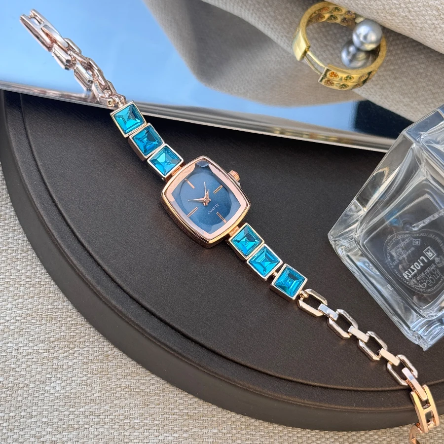 Colorful small sugar alloy bracelet exquisite square case simple dial fashionable versatile ladies' quarts watch