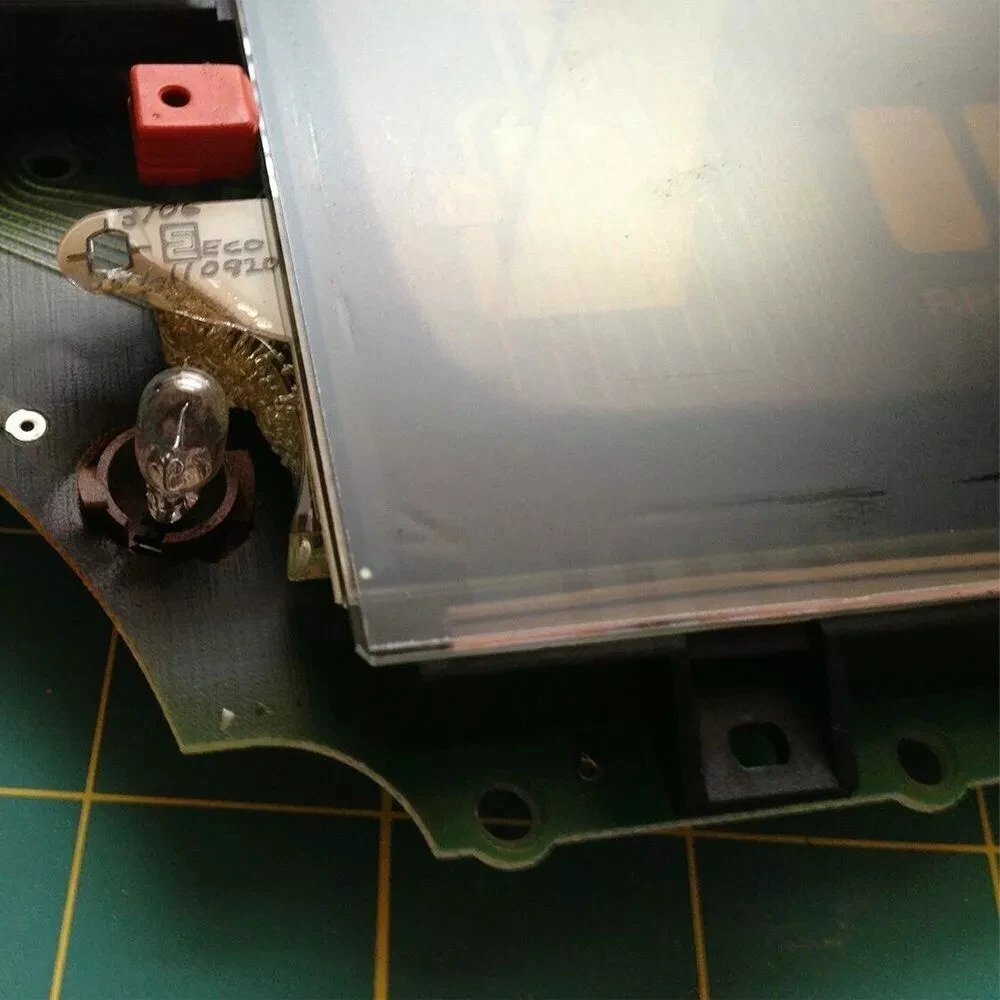 Ein Set Polarisationsfolien für die Reparatur des LCD-Instrumentendisplays der 84-89 Corvette C4 – Detail 4
