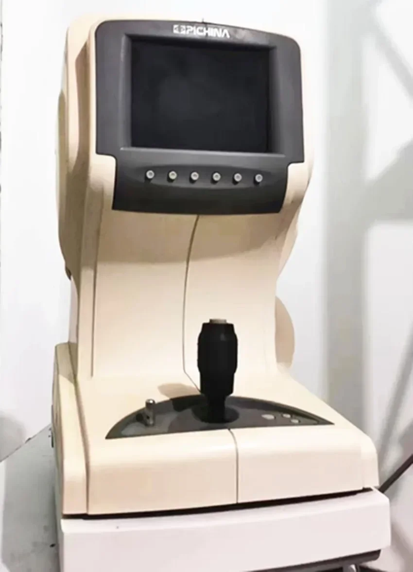 Automatic Refractometer CHAROPS CRK-7000 instrument for eye visual examination