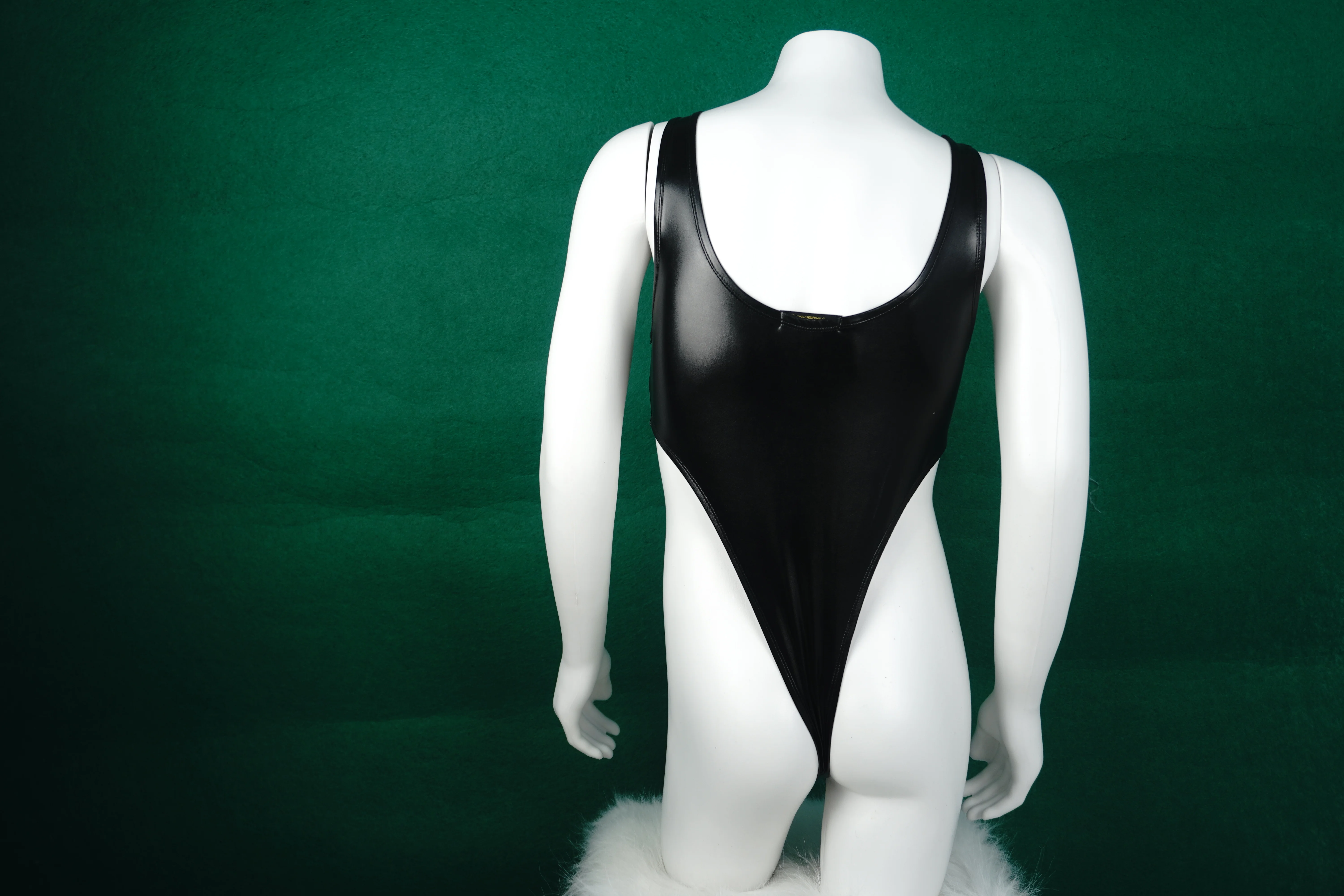 ชุดบอดี้สูทสำหรับผู้ชายชุดหนังสังเคราะห์เซ็กซี่แบบวันซี่รัดรูปเซ็กซี่สำหรับแสดงบนเวที