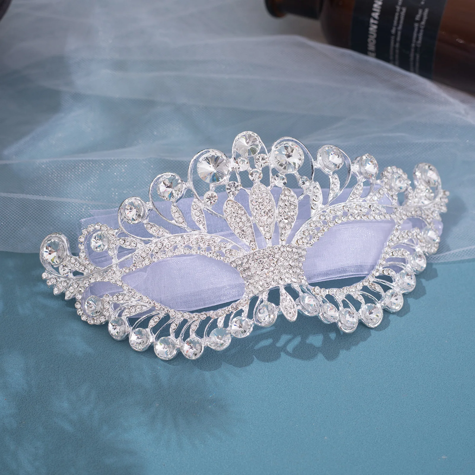 Women Crystal Masquerade Mask Rhinestone Fancy Mask Evening Party Mask for Masquerade Ball Banquet Cosplay