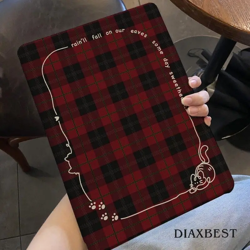 Wine Red Checkered Cat And Dog Paw Prints For iPad Pro 13 11 M5 M4 M3 M2 Air 3 2 1 11th A16 12.9'' 10 9 8 5 Th Mini 7 6 5 4 Case