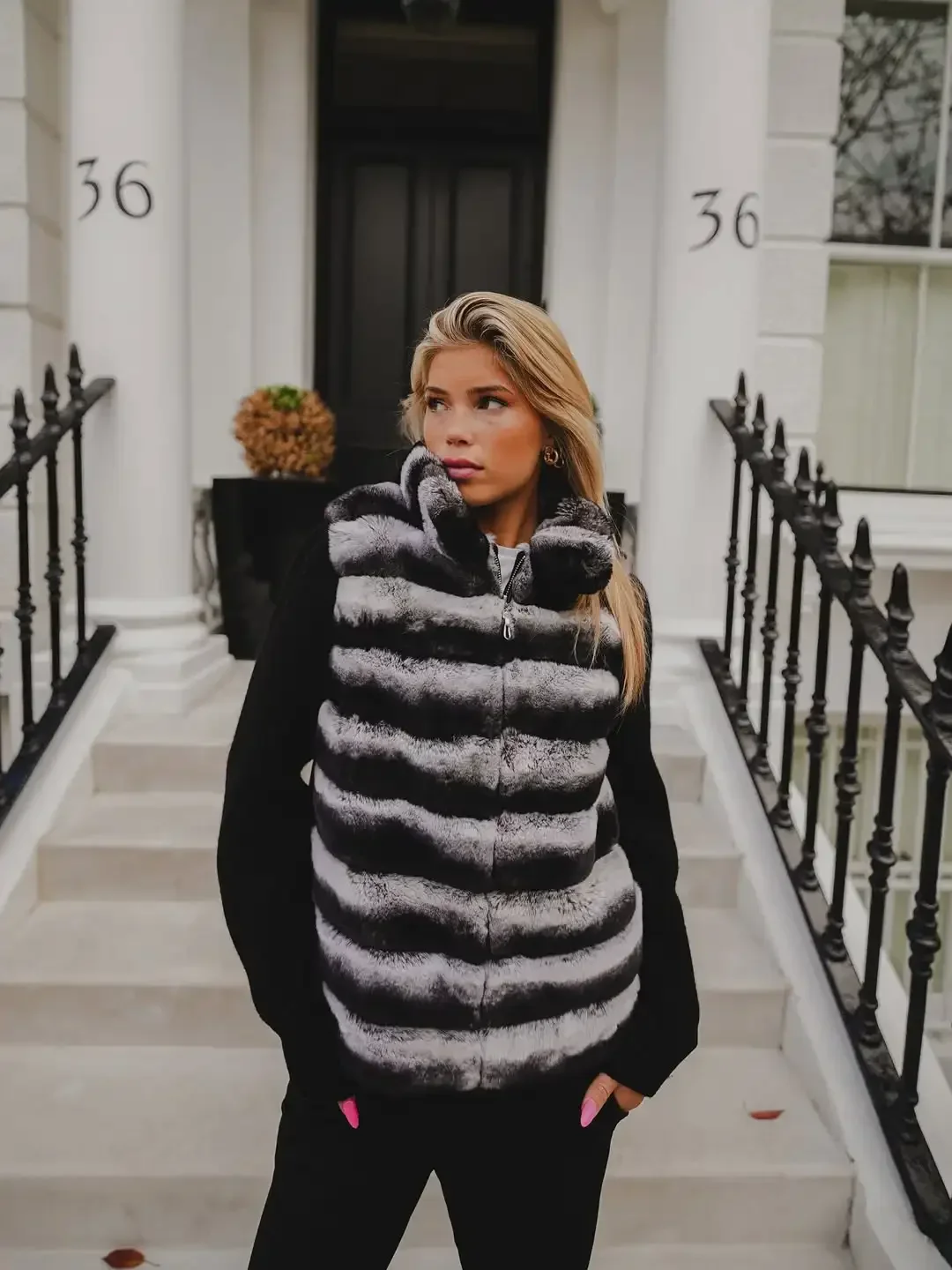 Zimní teplý svetr s kožešinovou pletenou rukávovou vestou, prošívaná bunda se zipem vpředu, stojáček na límci 2026, ležérní dámský svetr, módní útulný dámský kabát - náhled 5