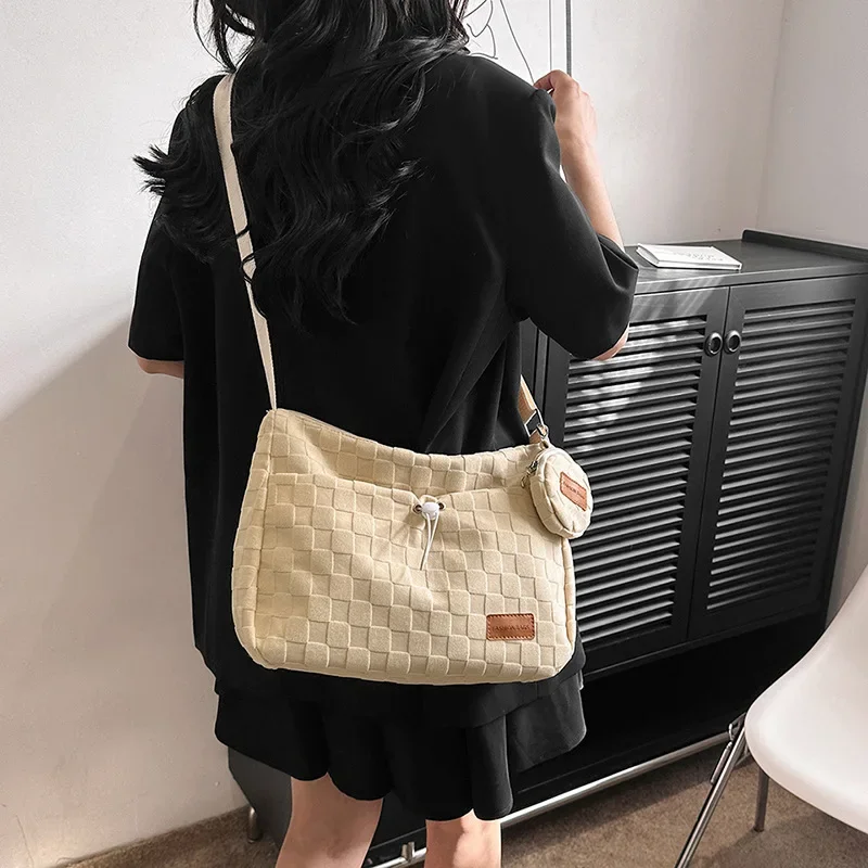 Bolso cruzado universitario estilo Harajuku, bolso de hombro de gran capacidad con estampado a cuadros de Color sólido, nuevo bolso bonito de diseñador de moda