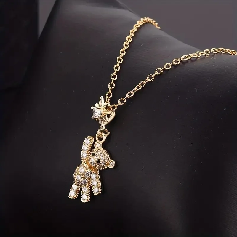 New Fashion Sparkly Cute Bear Pendant Necklaces for Women Trendy Exquisite Clavicle Chain Jewerly Girls Birthday Gift