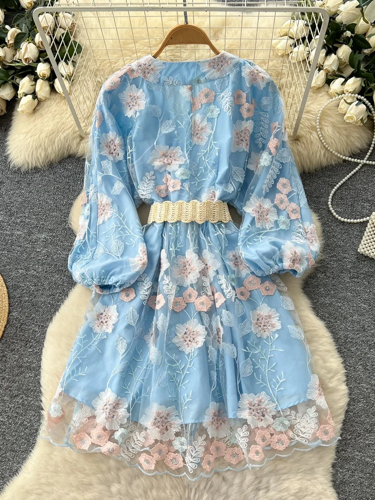 Ele ort Skirt with Lace Heavy Embroidery Belted Waist V-Ne Lantern Sve Women's Dr for Autumn Season