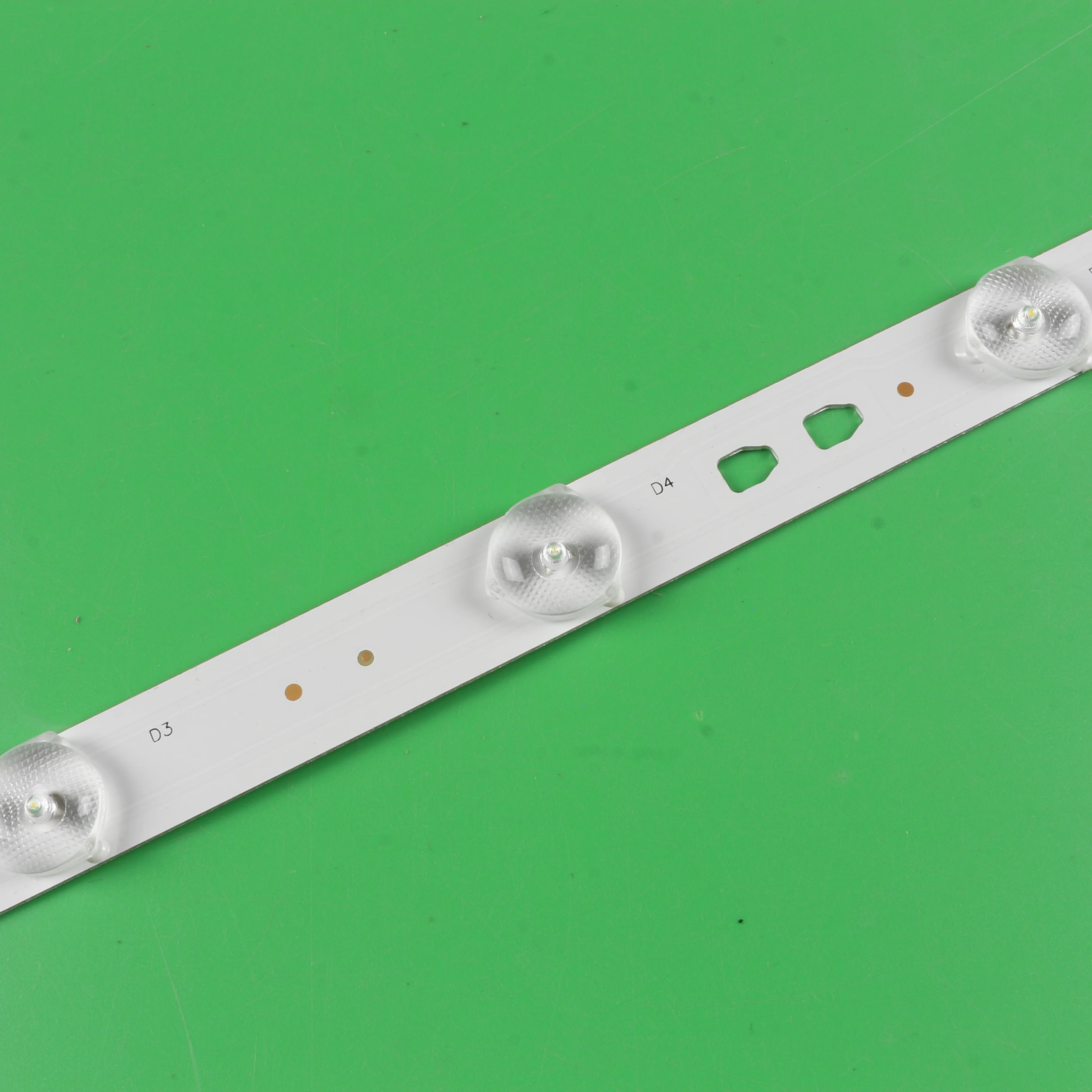 LED قطاع LSC320AN02 LSC320AN10-H LC320DXJ LC320DXY LK315T3HC1K LQ315T3HC34 V320BJ6-Q01 V320BJ7-PE1 LE32K5000T LE32K5500T